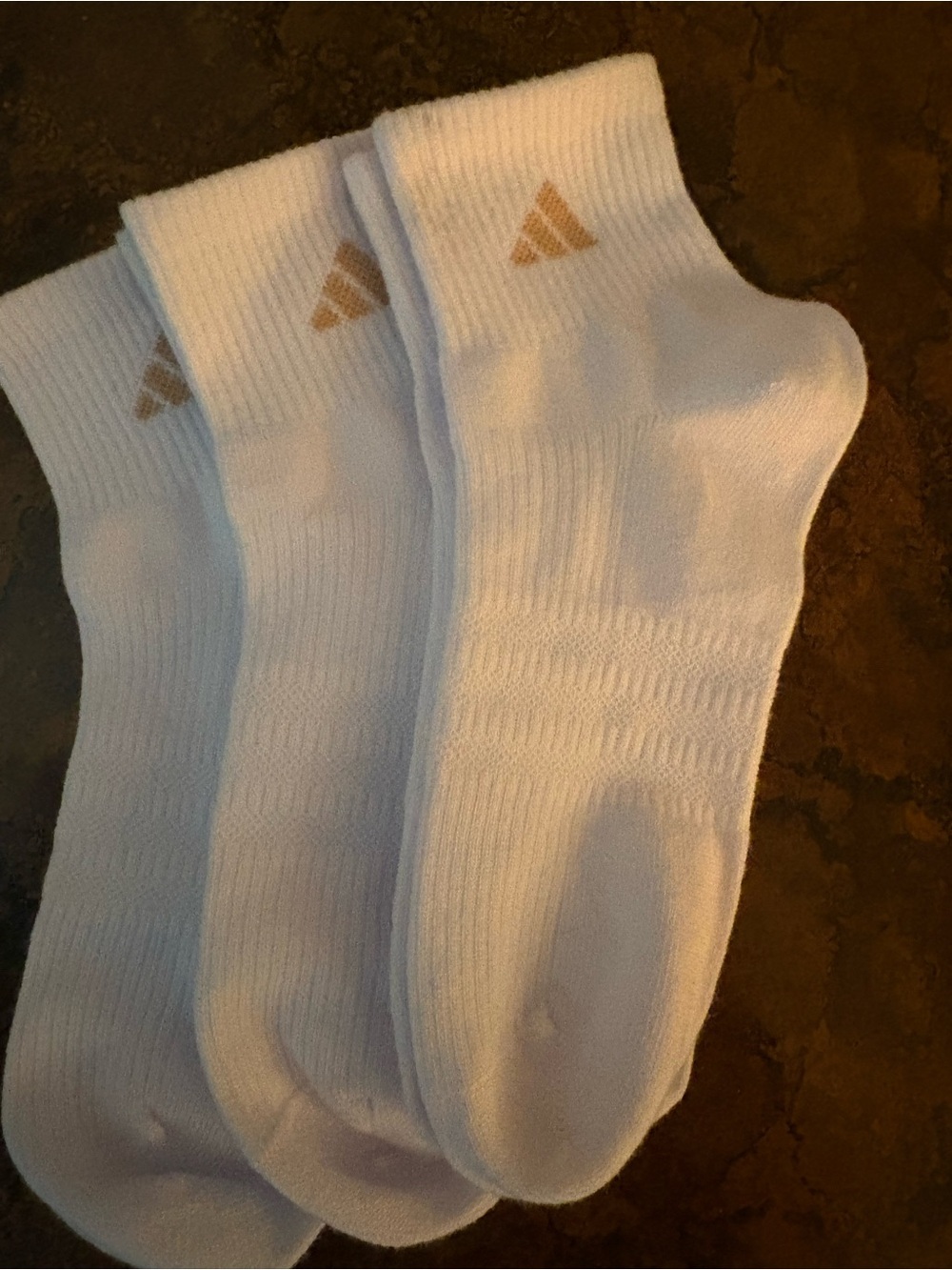 NWOT Men's White Performance Crew Socks - Breathable Support unisex